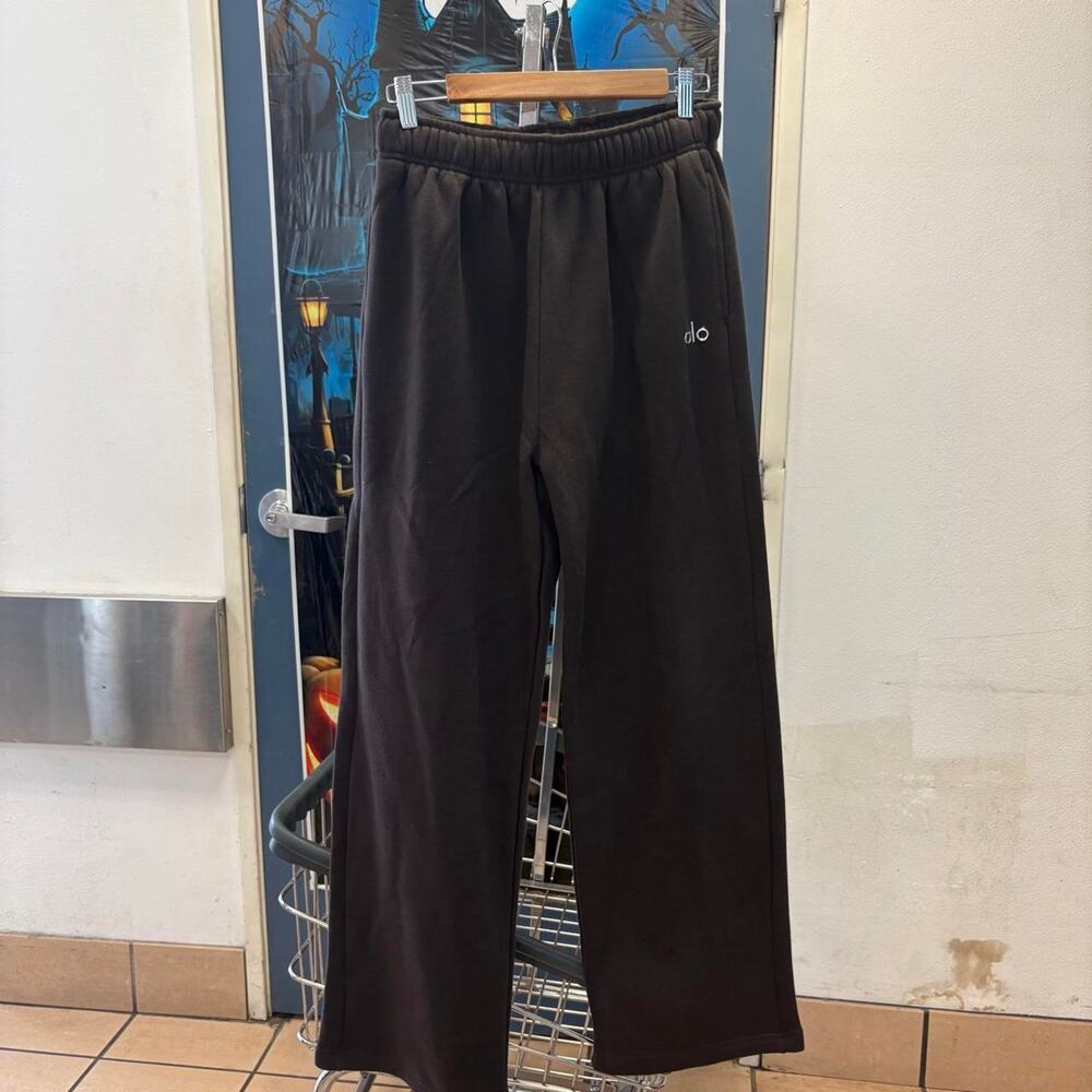 Alo yoga black sweatpants size